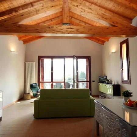 別荘 Oleandro Balcony 5 - By Lovecomo